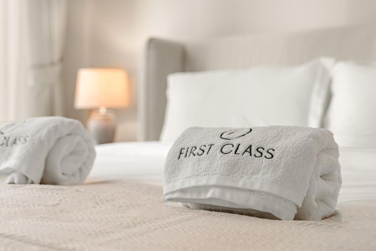First Class 2br Luxurious Downtown Bliss