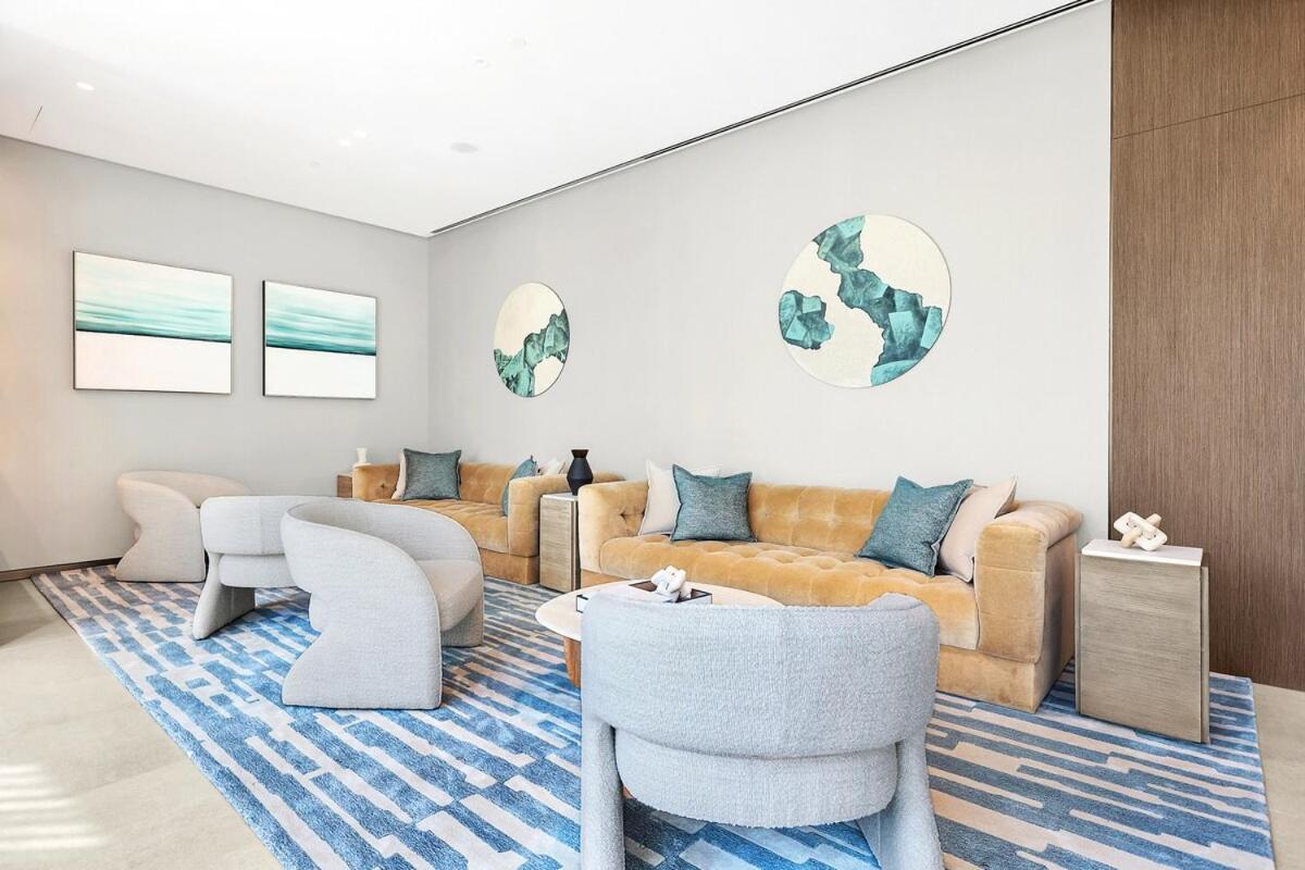 First Class 2br Luxurious Downtown Bliss Apartment *