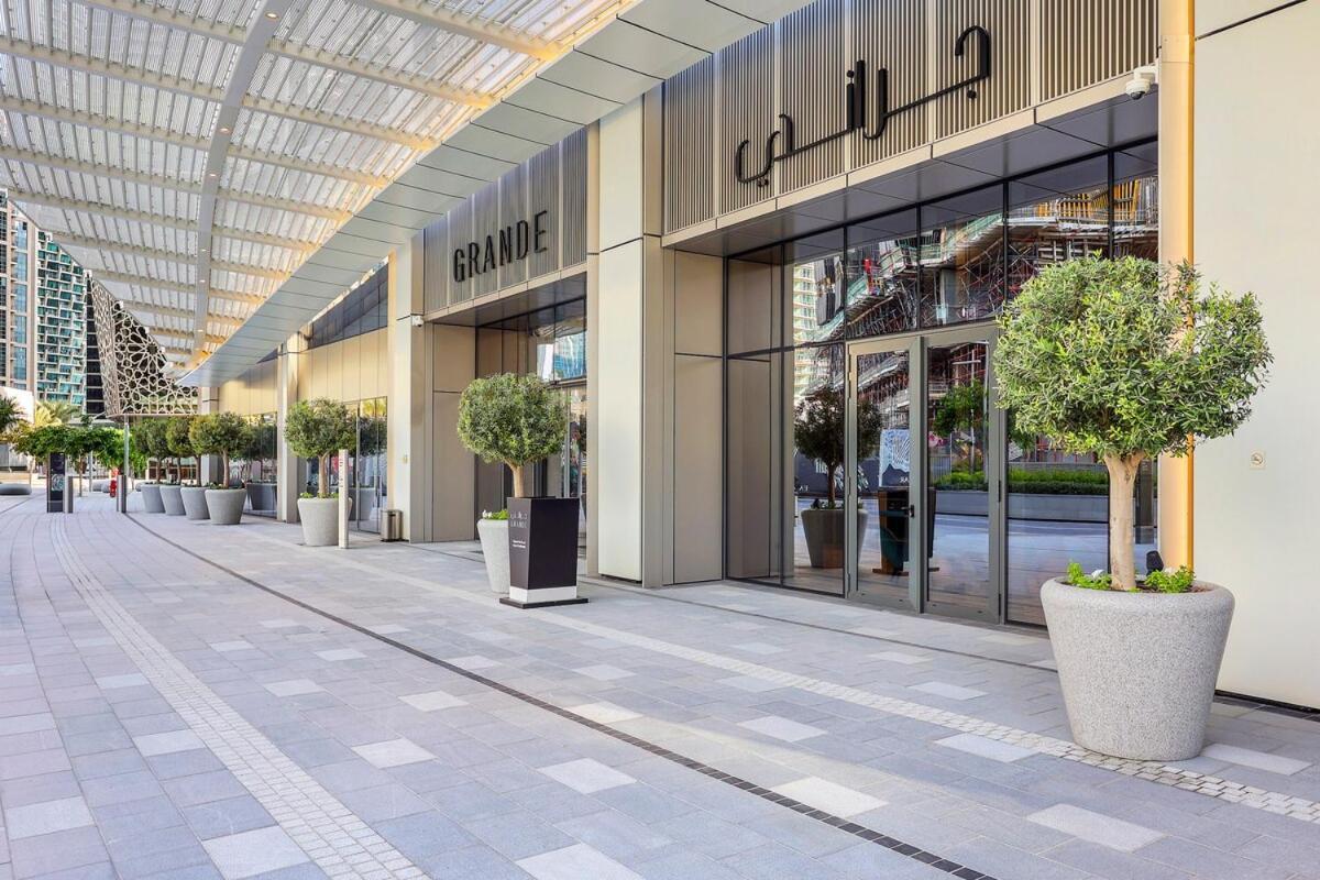 Apartment First Class 2br Luxurious Downtown Bliss Dubai